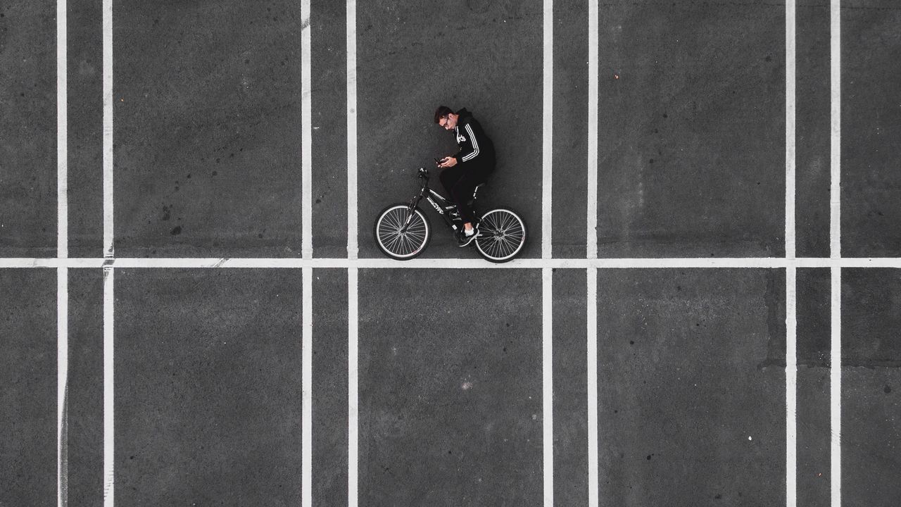 Wallpaper cyclist, marking, minimalism, wall