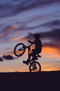 Preview wallpaper cyclist, silhouette, sunset