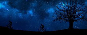 Preview wallpaper cyclist, starry sky, silhouette