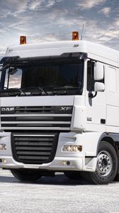 Preview wallpaper daf, xf105, truck, car, side view, trailer, excavator