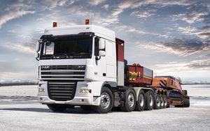 Preview wallpaper daf, xf105, truck, car, side view, trailer, excavator