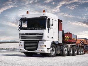 Preview wallpaper daf, xf105, truck, car, side view, trailer, excavator