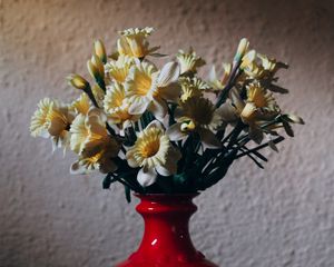 Preview wallpaper daffodils, bouquet, vase