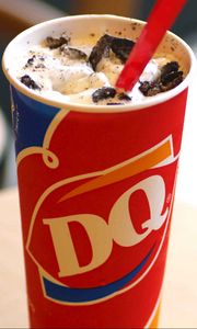 Preview wallpaper dairy queen, drink, milk, cup