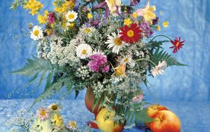 Preview wallpaper daisies, vase, table, apples, bouquet