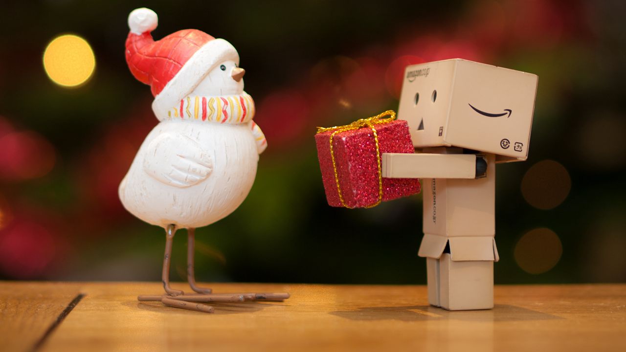 Wallpaper danbo, cardboard robot, chicken, gift, christmas