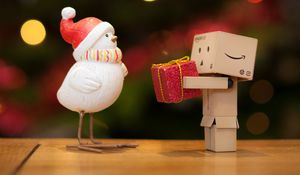 Preview wallpaper danbo, cardboard robot, chicken, gift, christmas