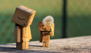 Preview wallpaper danbo, cardboard robot, dandelion