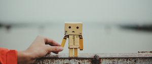 Preview wallpaper danbo, cardboard robot, friendship, hand