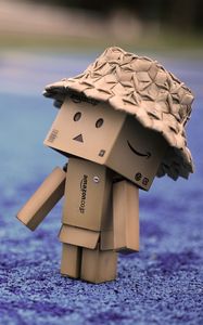 Preview wallpaper danbo, cardboard robot, hat, walk