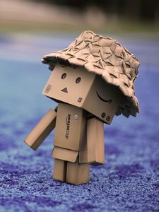 Preview wallpaper danbo, cardboard robot, hat, walk