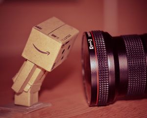 Preview wallpaper danbo, cardboard robot, lens, robot