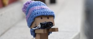 Preview wallpaper danbo, cardboard robot, photographer, camera, blur