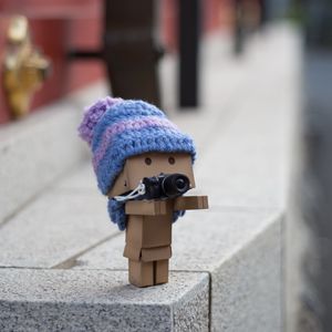 Preview wallpaper danbo, cardboard robot, photographer, camera, blur