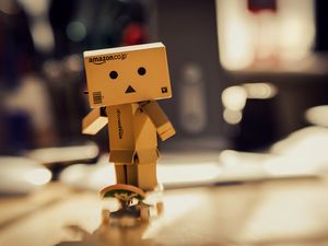 Preview wallpaper danbo, cardboard robot, skateboard