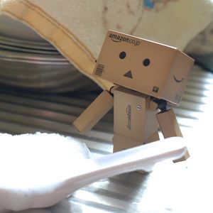 Preview wallpaper danboard, cardboard robot, spoon, cooking