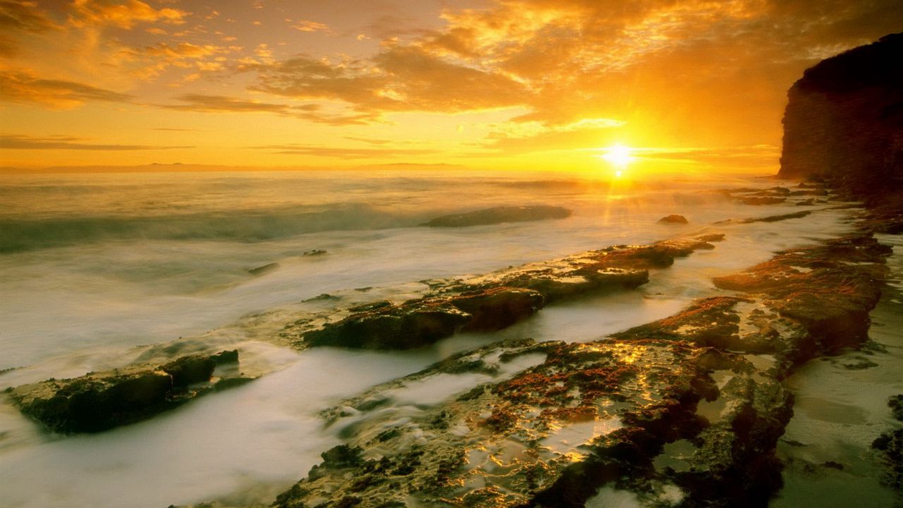 Wallpaper dawn, fog, stones, sea, sun, morning
