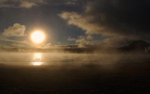Preview wallpaper dawn, sun, disk, fog, evaporation