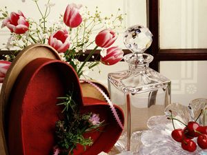 Preview wallpaper decanter, flowers, tender