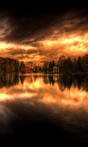 Preview wallpaper decline, evening, reflection, sky, wood, coast, house