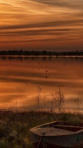 Preview wallpaper decline, river, boats, coast, evening, birds, reflection