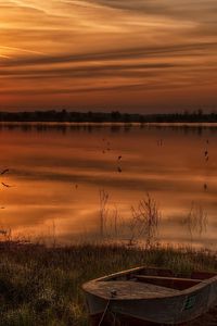 Preview wallpaper decline, river, boats, coast, evening, birds, reflection