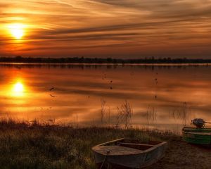 Preview wallpaper decline, river, boats, coast, evening, birds, reflection