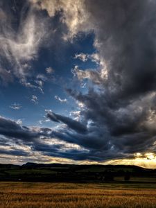 Preview wallpaper decline, sky, field, rye, evening, clouds