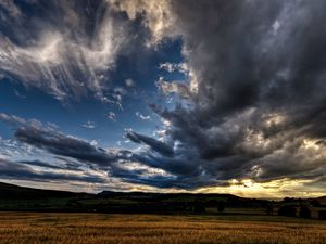 Preview wallpaper decline, sky, field, rye, evening, clouds