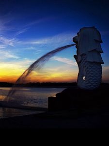 Preview wallpaper decline, sky, statue, sea, fountain