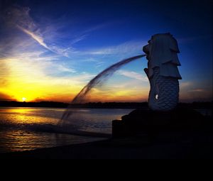 Preview wallpaper decline, sky, statue, sea, fountain