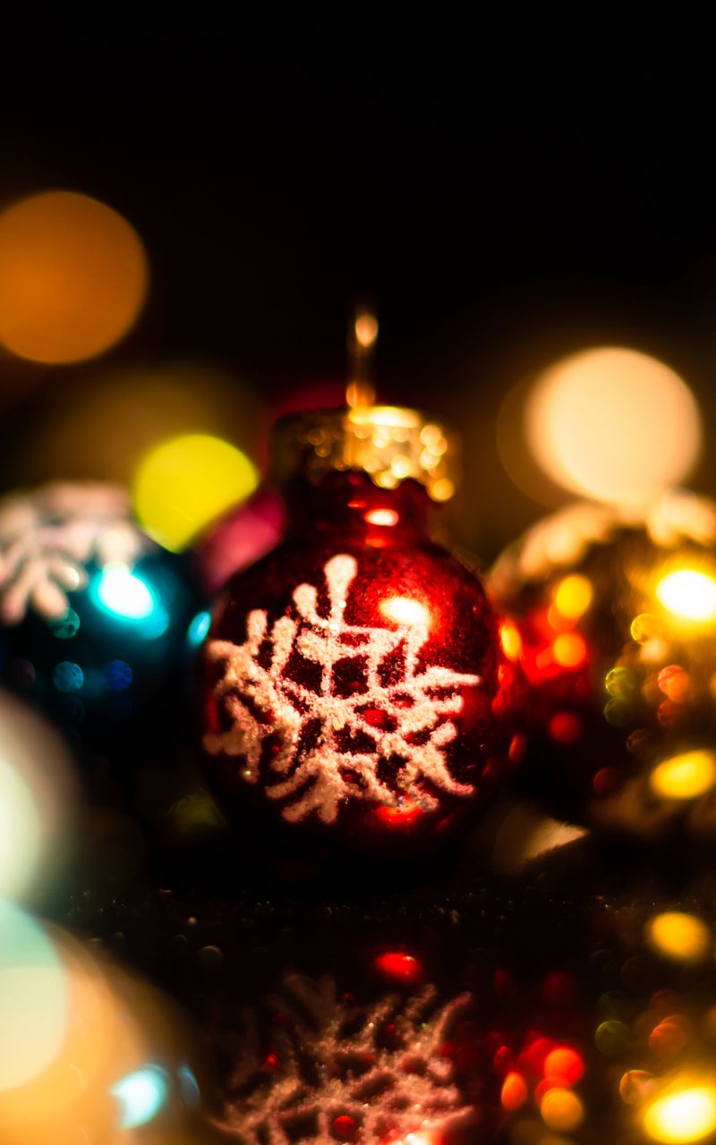 800x1280 Wallpaper decorations, balls, colorful, new year, christmas