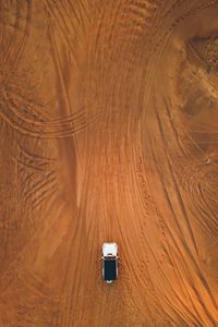 Preview wallpaper desert, car, aerial view, sand, traces, off-road