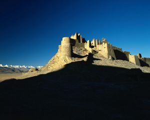 Preview wallpaper desert, castle, shade, sand, evening