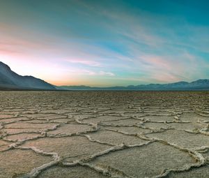 Preview wallpaper desert, drought, earth, dead