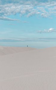 Preview wallpaper desert, dunes, minimalism, silhouette, sand, lonely