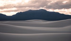 Preview wallpaper desert, dunes, sand, clouds