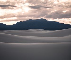 Preview wallpaper desert, dunes, sand, clouds