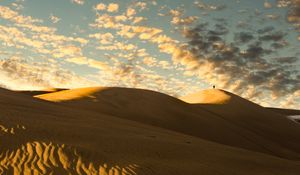 Preview wallpaper desert, dunes, sand, silhouette, alone