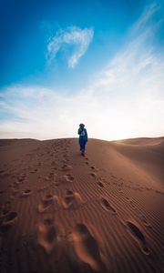 Preview wallpaper desert, loneliness, footprints, dunes, sand