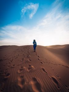 Preview wallpaper desert, loneliness, footprints, dunes, sand