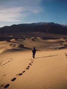 Preview wallpaper desert, loneliness, solitude, sand, traces