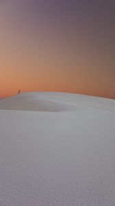 Preview wallpaper desert, man, sand, wanderer, solitude, white sands national monument, united states