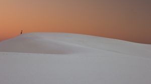 Preview wallpaper desert, man, sand, wanderer, solitude, white sands national monument, united states