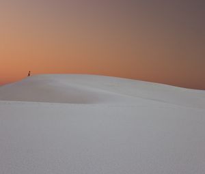 Preview wallpaper desert, man, sand, wanderer, solitude, white sands national monument, united states