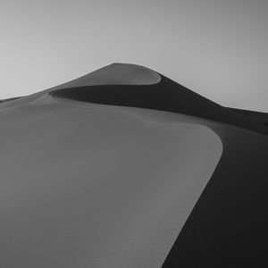 Preview wallpaper desert, sand, bw, dunes, winding