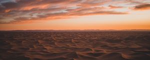 Preview wallpaper desert, sand, clouds, horizon, dusk