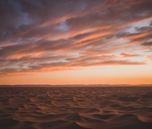 Preview wallpaper desert, sand, clouds, horizon, dusk