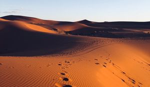 Preview wallpaper desert, sand, footprint, morocco