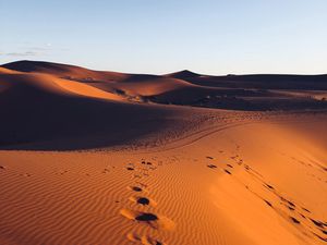 Preview wallpaper desert, sand, footprint, morocco